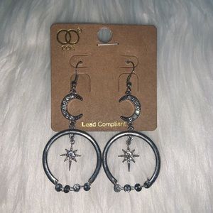 NEW Star and Moon earrings ✨